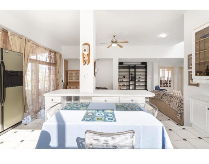 Artemis Villa Near Athens Airport Markopoulo Mesogaias Bagian luar foto
